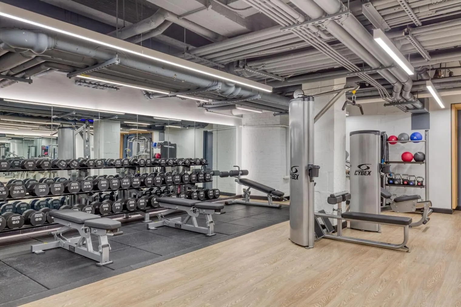 Blueground Midtown Gym Elev Nr Grand Central Nyc-1479 Appartement New York